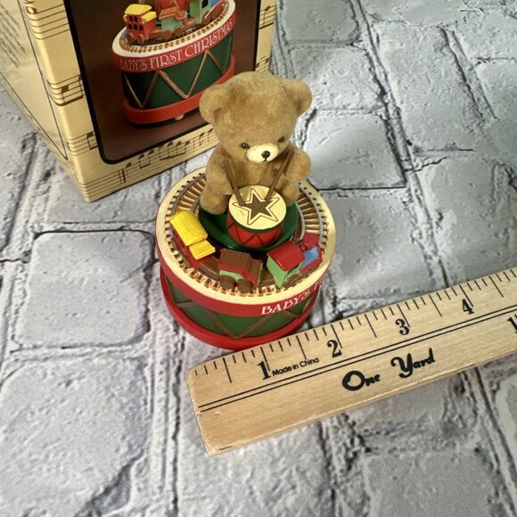 Baby's 1st Christmas 1981 ENESCO, Music Box, Bear, Train CirclingTop - Picture 15 of 15
